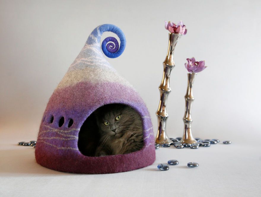 Elle crée des maisons pour chat pleines de couleur vraiment adorables | So Busy Girls