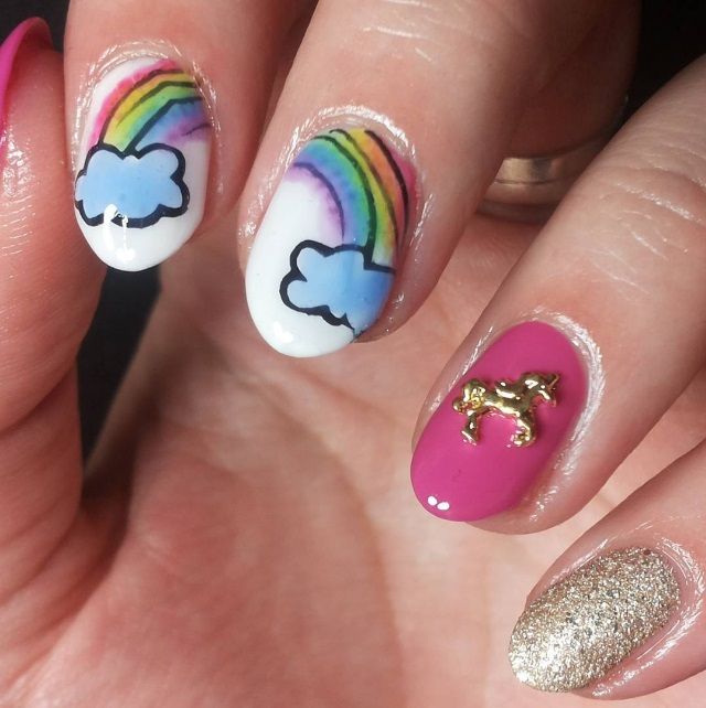 18 nail arts licorne qui nous font revenir quelques années en arrière (et ça fait du bien) | So Busy Girls