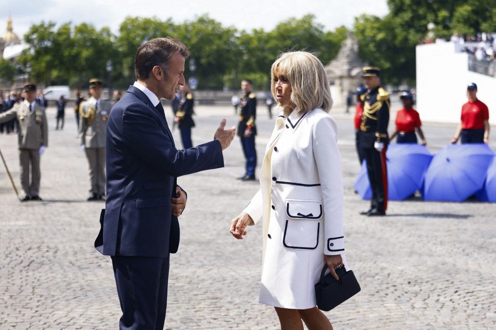 Sorties hors agenda, aucune annonce : pourquoi le début 2026 des Macron est passé sous les radars