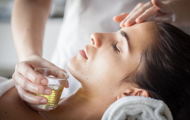 Comment (bien) se démaquiller à l'huile | So Busy Girls