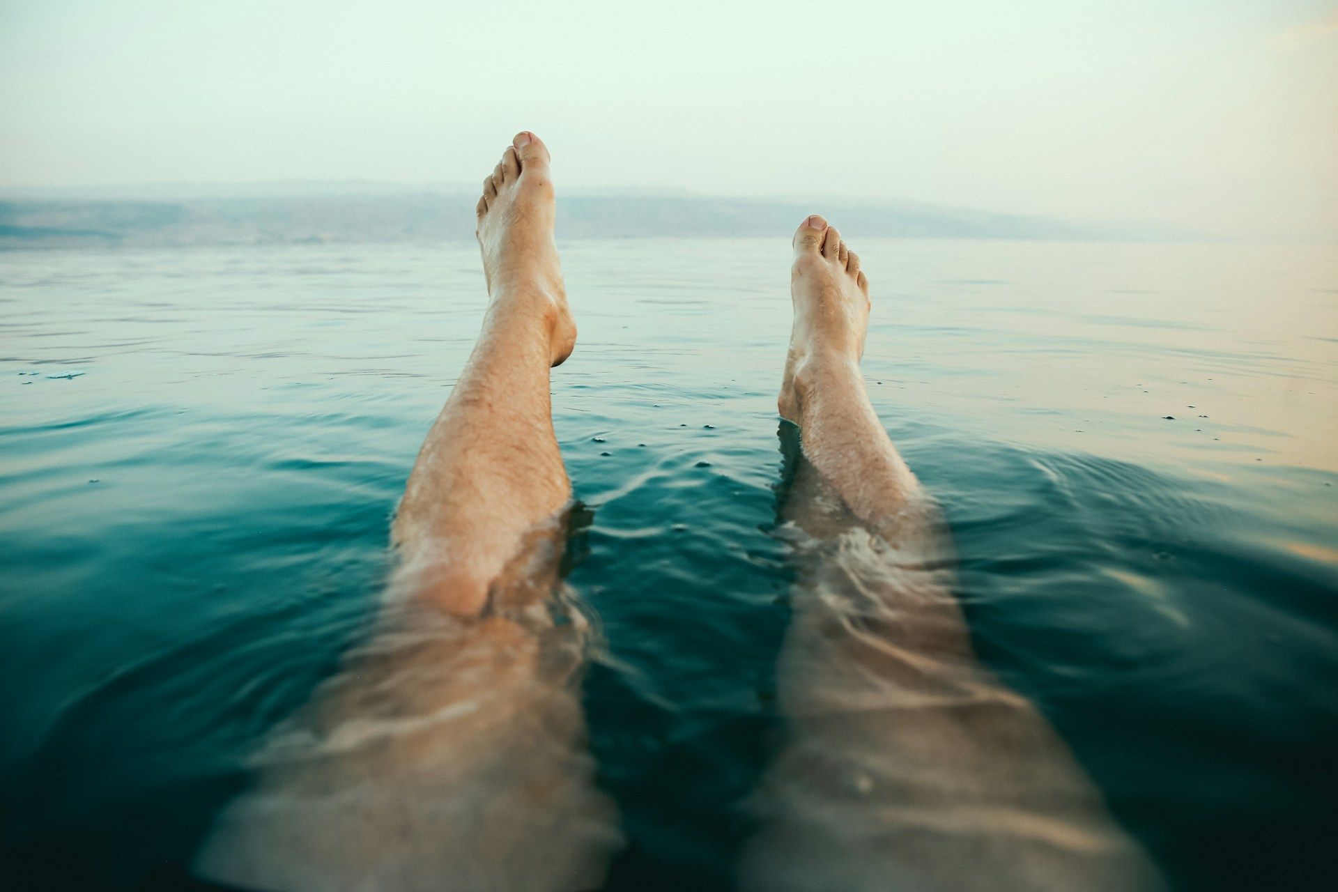 Pourquoi lever les jambes contre un mur tous les jours : avantages.