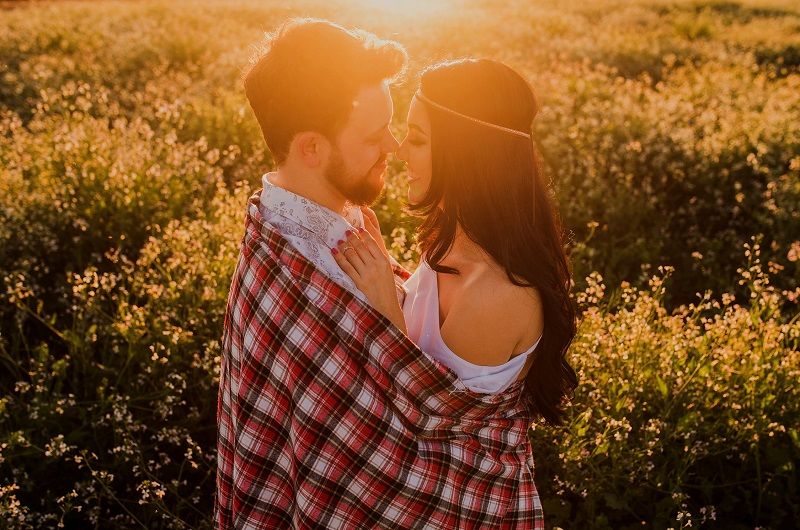 3 conseils pour démarrer une belle histoire grâce à un site de rencontre | So Busy Girls
