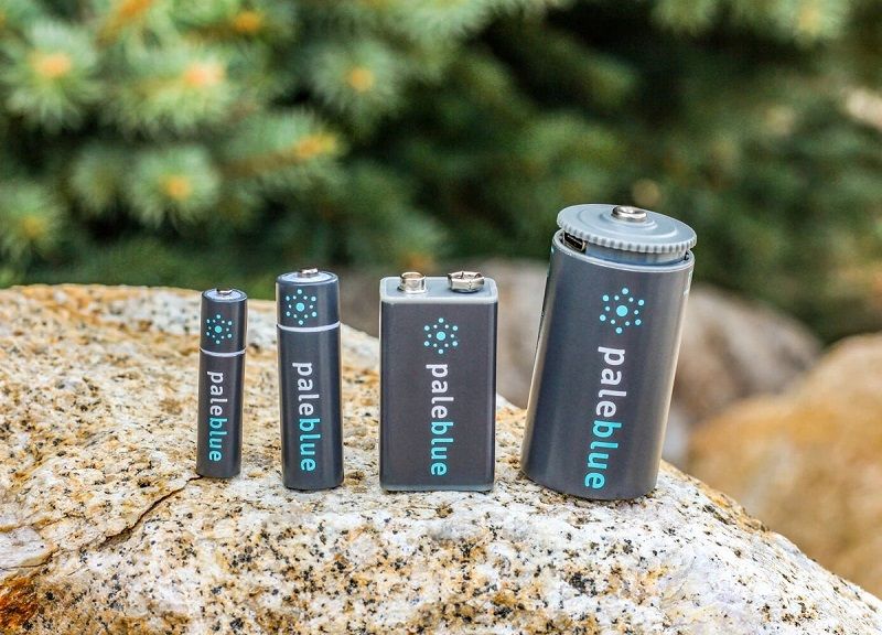 differentes-piles-rechargeables-pale-blue