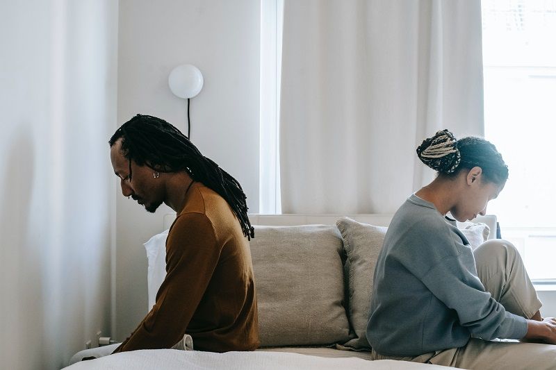 Votre couple bat de l'aile mais vous n'êtes pas séparés ? Voici 5 signes du divorce invisible | So Busy Girls