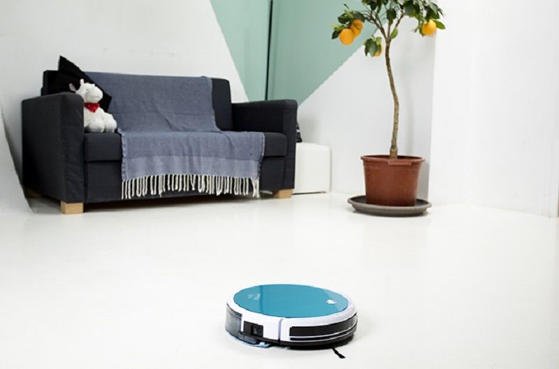 On a testé pour vous le robot AMIBOT Spirit H2O qui aspire et lave en un seul passage jusqu’à 200m2 ! | So Busy Girls