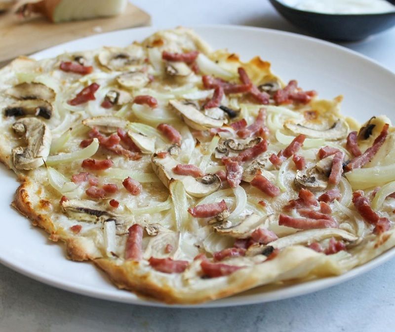 La recette de tarte flambée facile et super rapide à faire | So Busy Girls