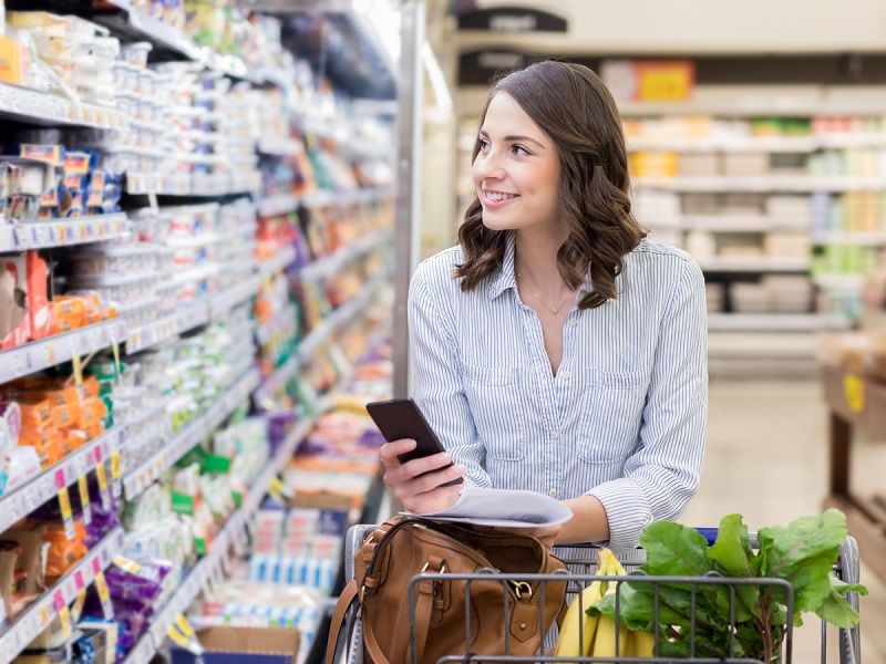 Dans ce supermarché, des caddies spéciaux sont mis à disposition des célibataires pour favoriser les rencontres | So Busy Girls