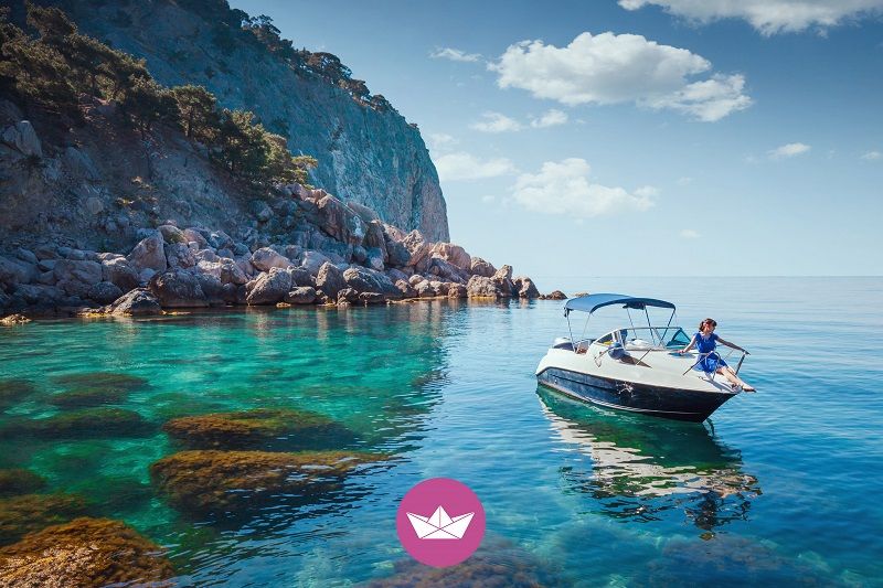 Et si vous louiez un voilier, un bateau à moteur ou un catamaran pour une belle sortie en mer ? | So Busy Girls
