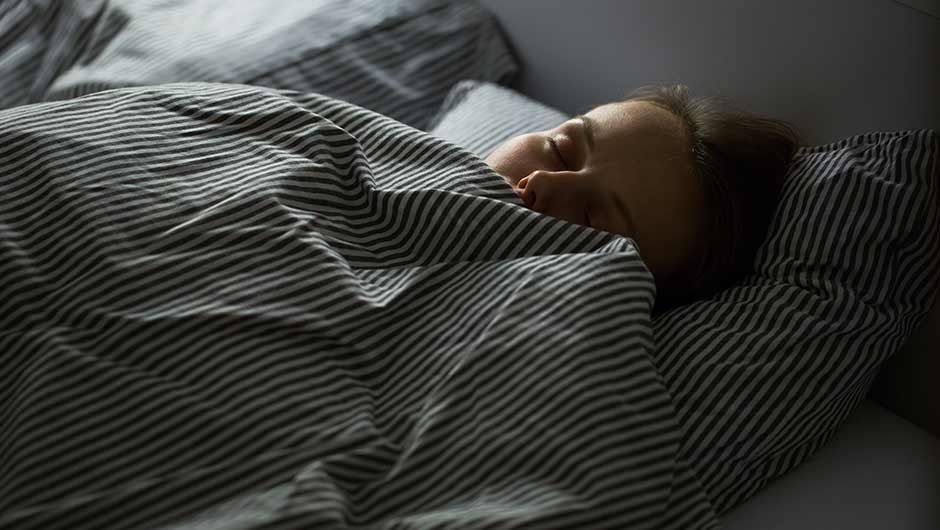 6 astuces de grand-mère naturelles mais vraiment efficaces pour mieux dormir | So Busy Girls