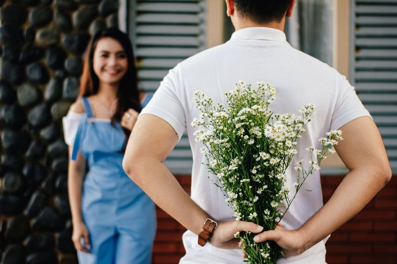 L'Honesty Bombing, cette tendance post-confinement qui envahit les premiers rendez-vous | So Busy Girls