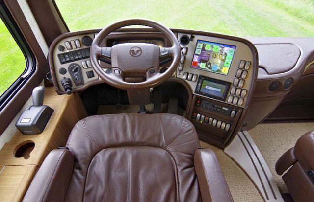 Ce camping-car d'1 500 000€ est sûrement plus luxueux que votre maison | So Busy Girls