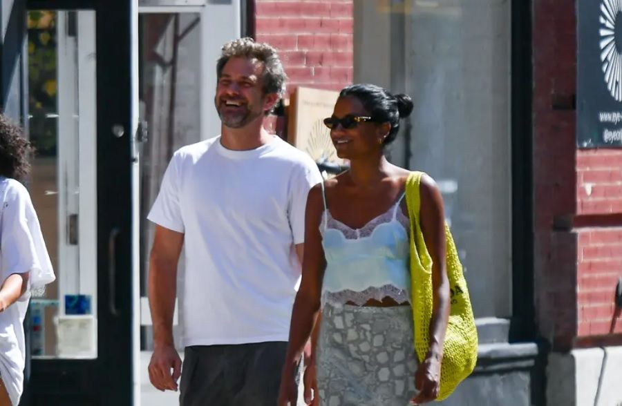 Joshua Jackson et cette actrice de « La Chronique des Bridgerton » en couple : la photo qui enflamme internet | So Busy Girls