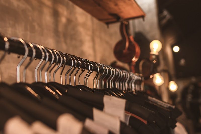 Friperie en ligne vintage, comment acheter de magnifiques vêtements | So Busy Girls