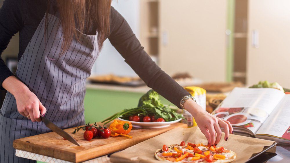 3 astuces pour vous mettre à cuisiner et aimer faire à manger | So Busy Girls