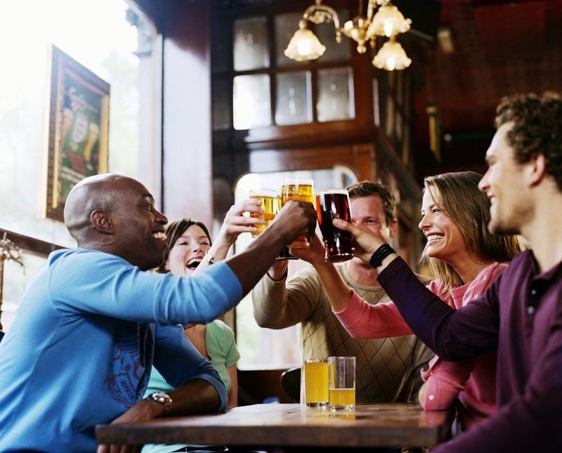 3 conseils pour organiser un afterwork à Paris | So Busy Girls