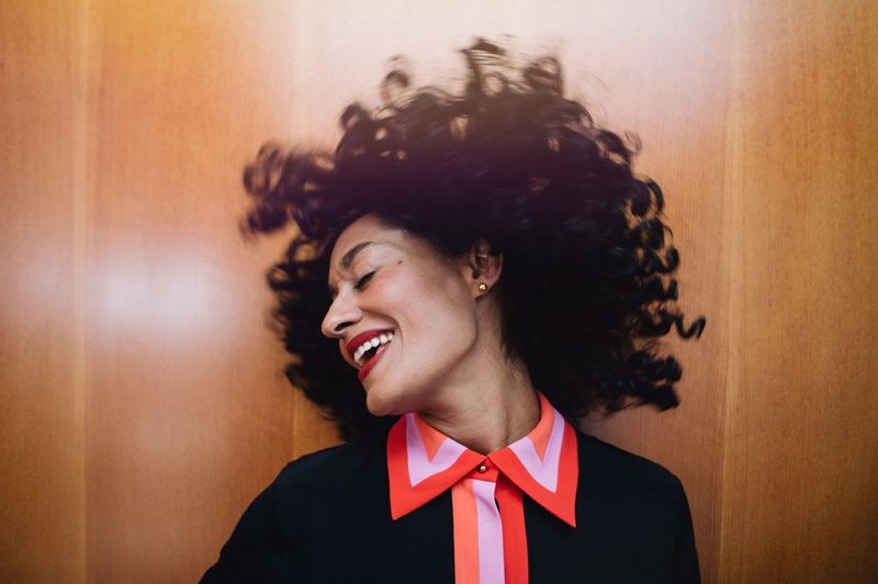 Vous faites attention aux personnes que vous laissez entrer dans votre vie | So Busy Girls