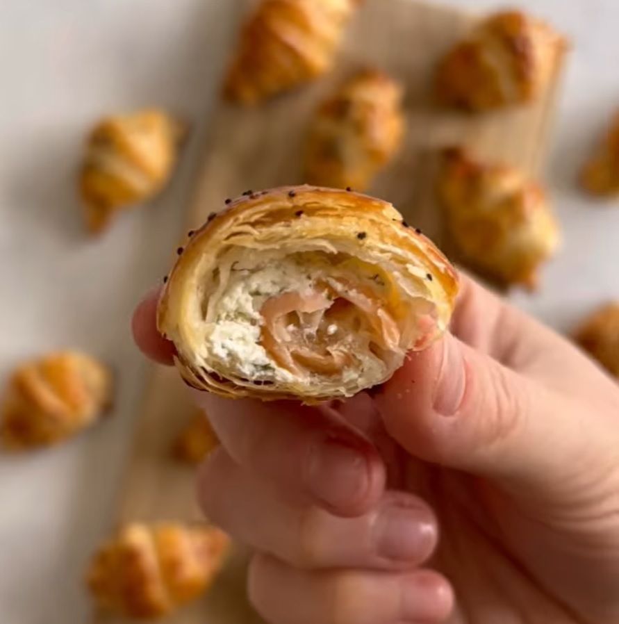La recette de croissants salés facile, rapide et gourmande pour l'apéro | So Busy Girls