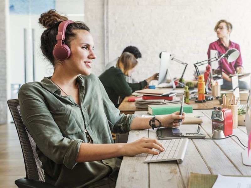 Mes collègues me manquent de respect : que faire ? | So Busy Girls