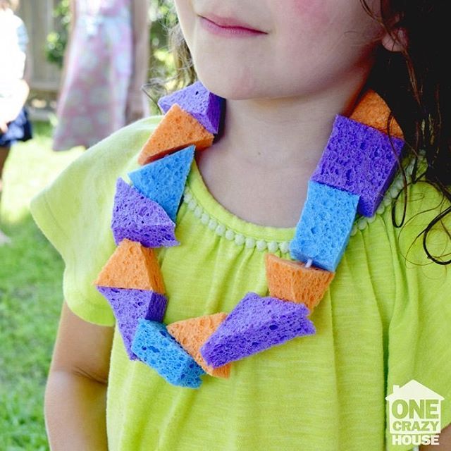 Créez un joli collier d’éponges | So Busy Girls