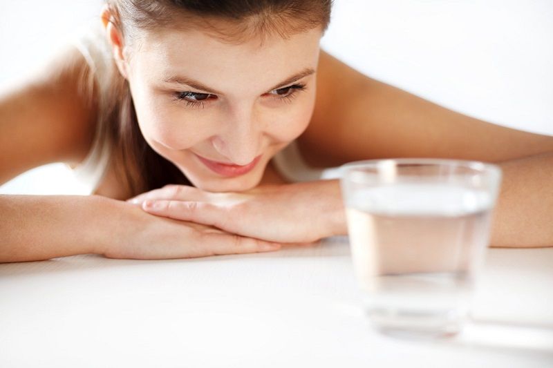 Hydrater son corps avec de l'eau | So Busy Girls