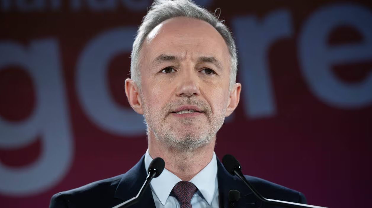 36 adjoints, 2,5 millions par an : ce que co&ucirc;te r&eacute;ellement l&rsquo;&eacute;quipe d&rsquo;Emmanuel Gr&eacute;goire &agrave; Paris
