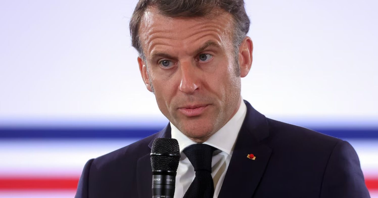 Combien de temps Macron met-il pour nommer un Premier ministre ?