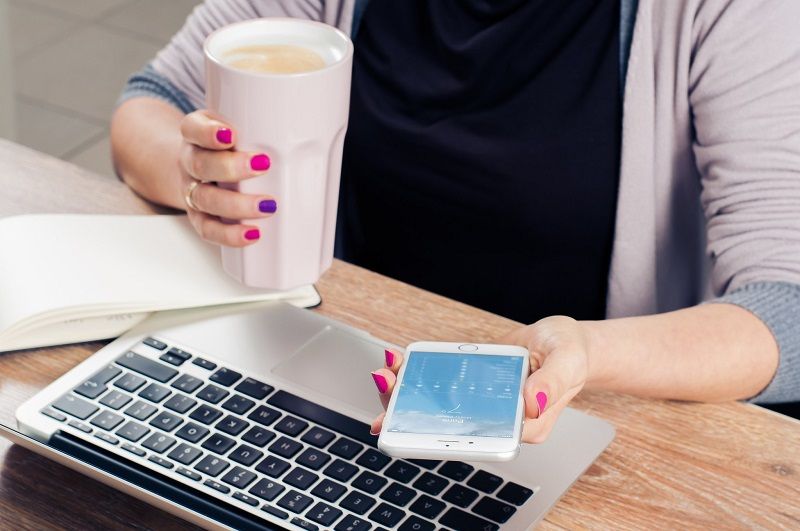 Pourquoi rester assis plusieurs heures d'affilée est un vrai danger pour votre santé ? | So Busy Girls