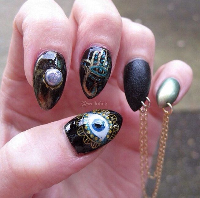 Un nail art travaillé... | So Busy Girls