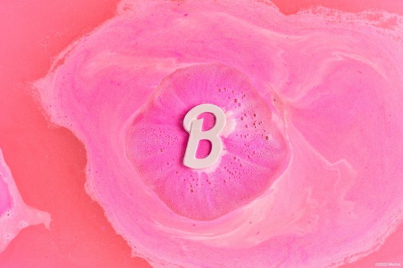 Lush et Mattel lancent une collection de produits de bain BARBIE en édition limitée ! | So Busy Girls