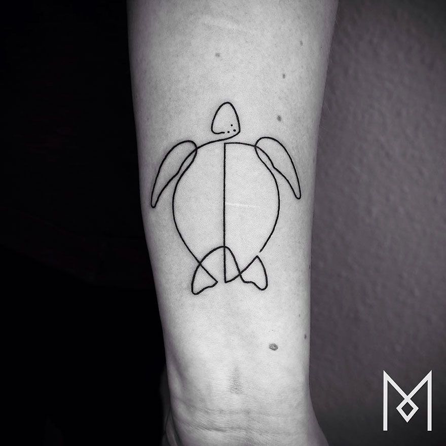 Des tatouages minimalistes réalisés avec un seul trait d'encre | So Busy Girls