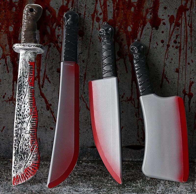 faux-couteaux-halloween-en-plastique