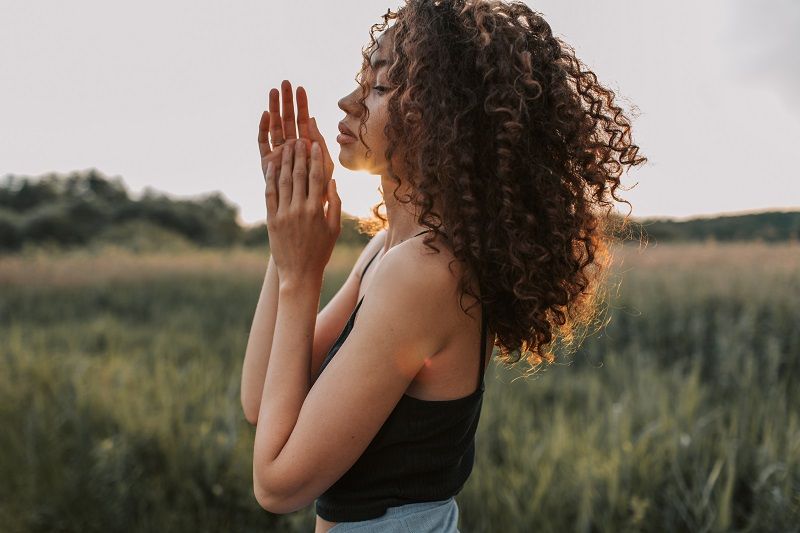 8 conseils coiffure pour avoir l'air plus jeune | So Busy Girls