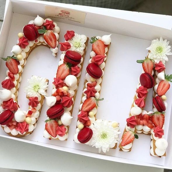 Cette nouvelle tendance de gâteau d'anniversaire est le dessert dont nous rêvons tous | So Busy Girls