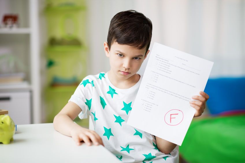Mon enfant a des difficultés à l’école, comment l’aider ? | So Busy Girls