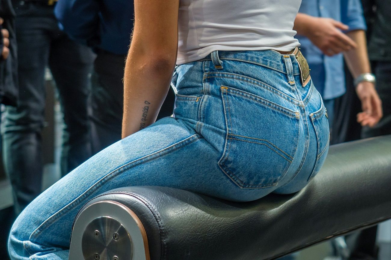 6 choses à se dire si on complexe sur ses fesses.jpg