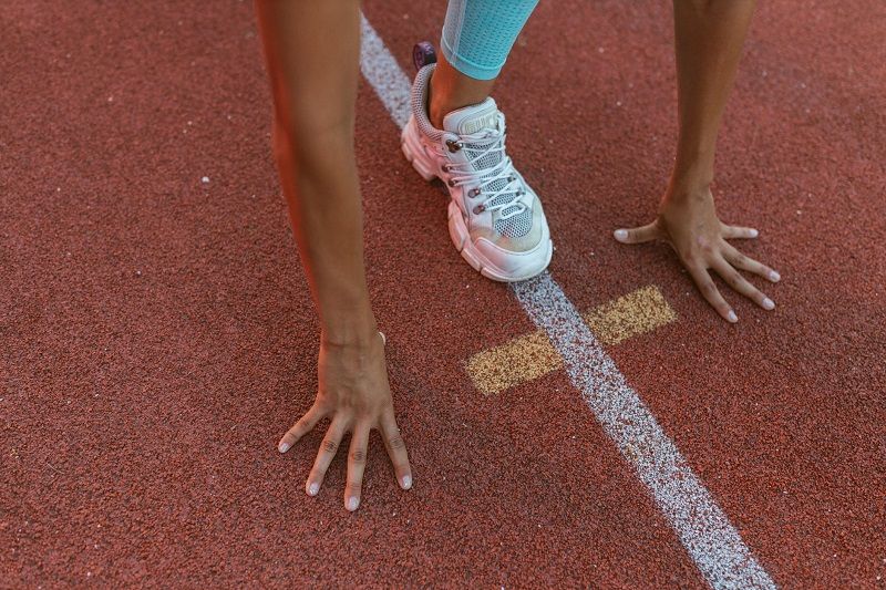 femme-basket-course