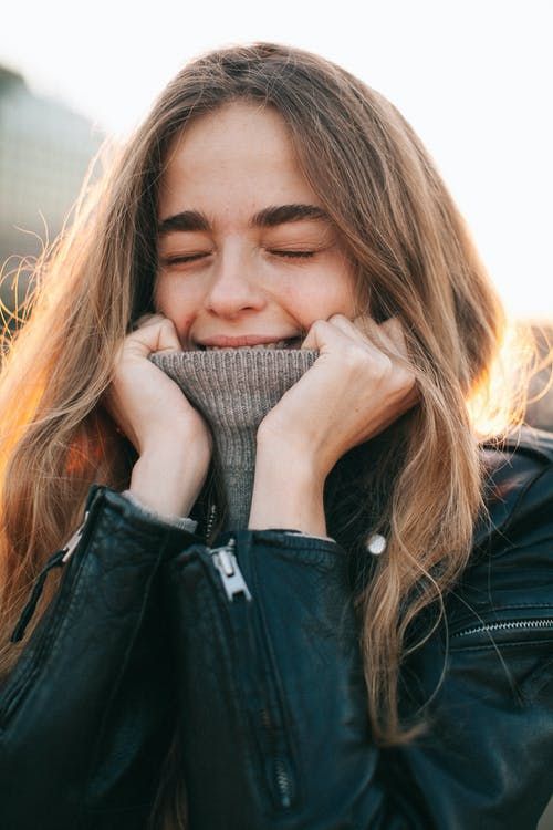 femme-heureuse-sourire