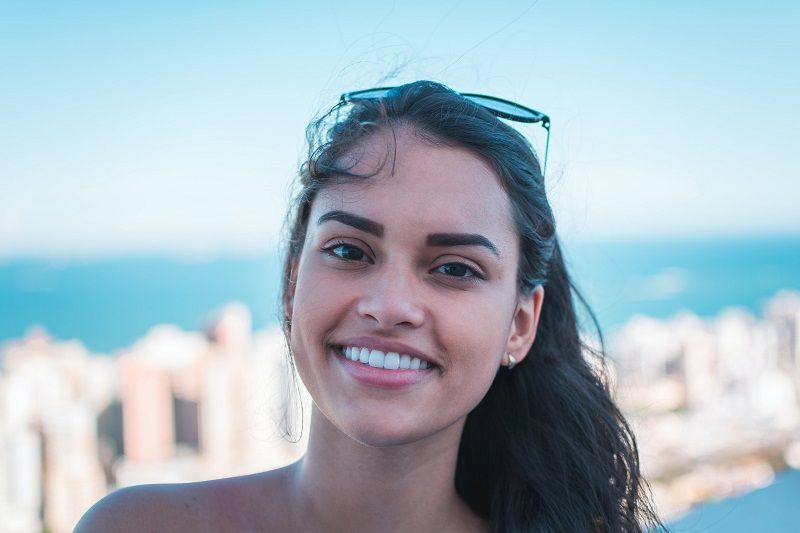 femme-qui-sourit