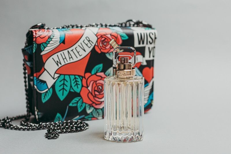 flacon-parfum-sac