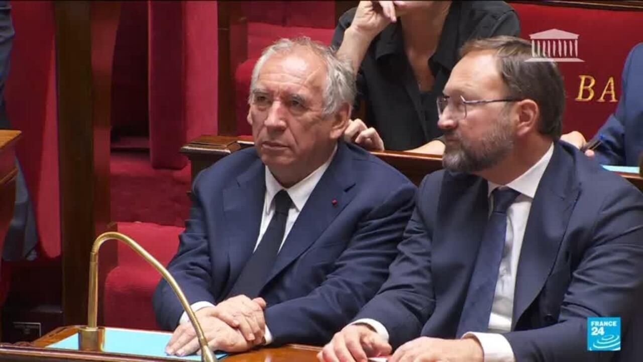 Du jamais vu depuis 1958 : François Bayrou perd le vote de confiance