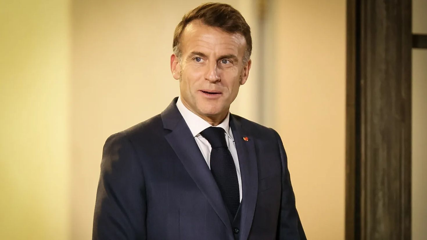 Ce détail que peu de Français connaissent sur la galette servie à Emmanuel Macron