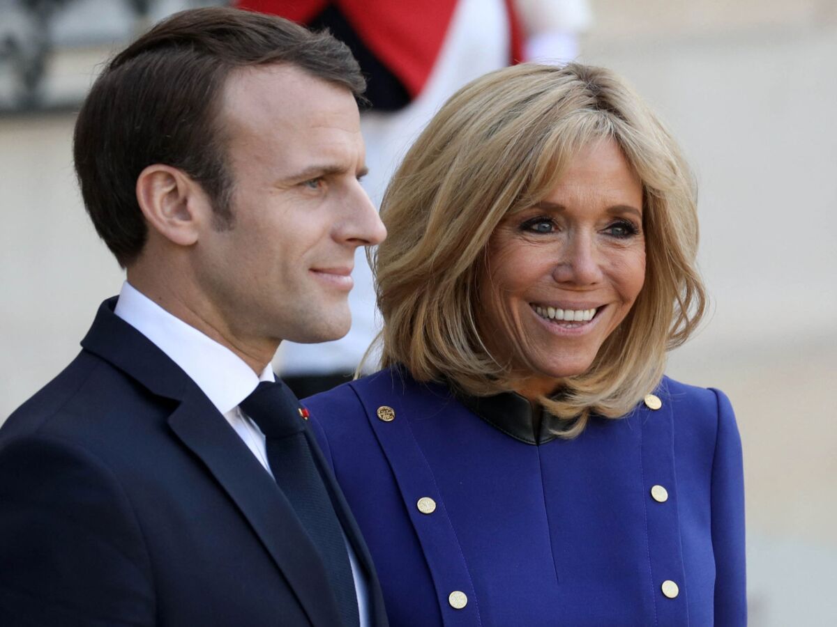 Emmanuel Macron recadré par Brigitte ? Un proche balance