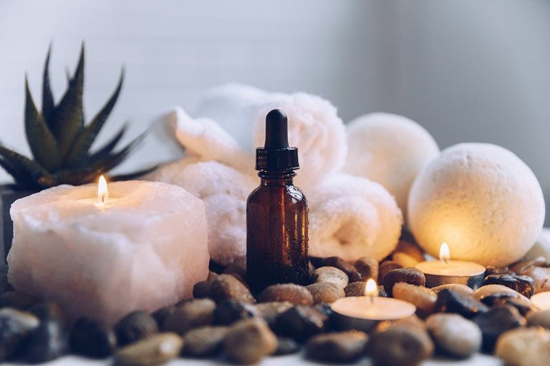 Quelles huiles essentielles utiliser pour une belle peau ?