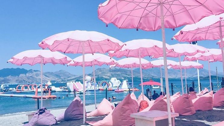 inflatable-island-ile-gonflable-licorne-4