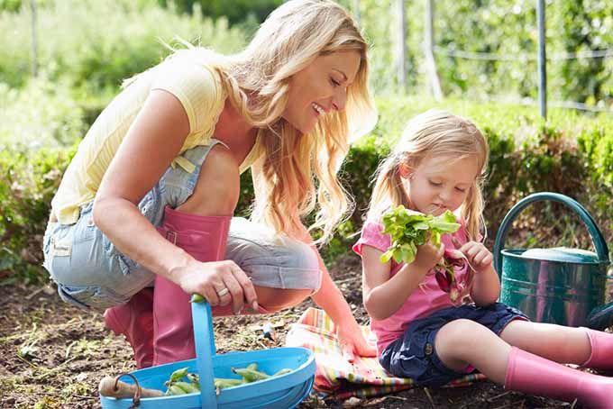 jardinage-en-famille-enfant
