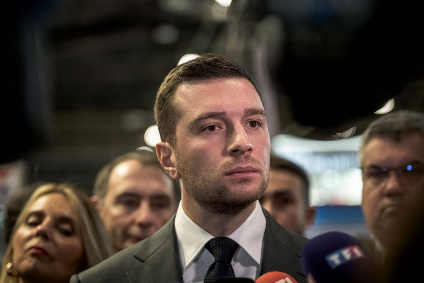 C&rsquo;est une strat&eacute;gie ? : cette question sur Jordan Bardella relance le d&eacute;bat autour de sa relation de couple