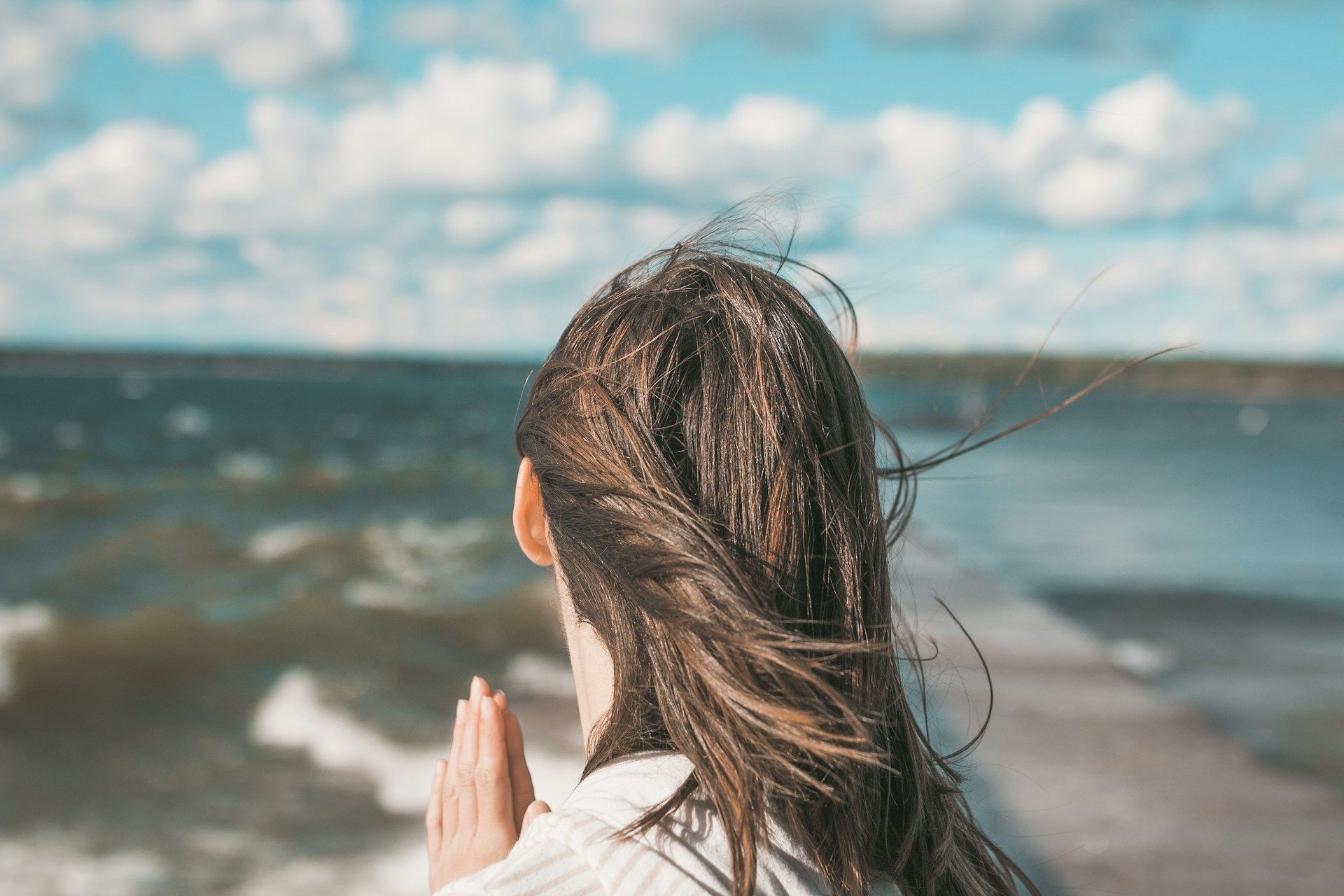 Le stress et l'anxiété donnent des cheveux blancs