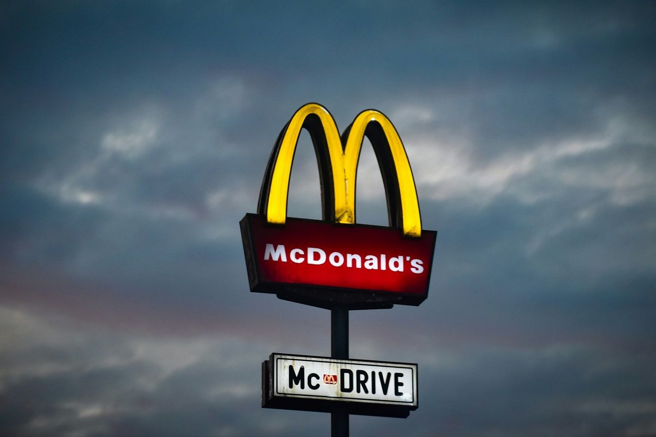 Arnaque TikTok : il escroque plusieurs McDonald’s en France et écope de 9 mois de prison