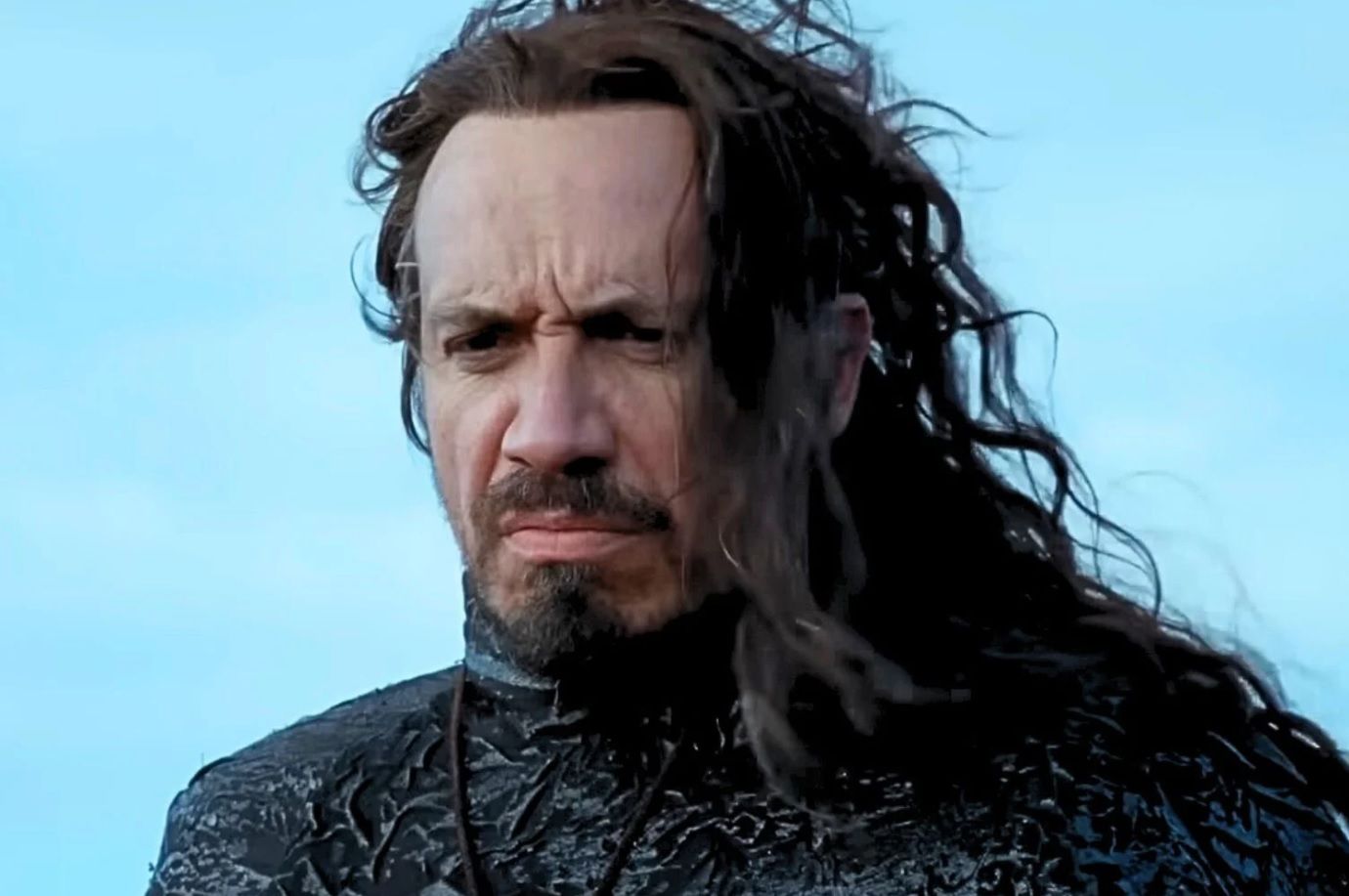 Kaamelott 2 : Alexandre Astier lève le voile sur l’absence de Perceval