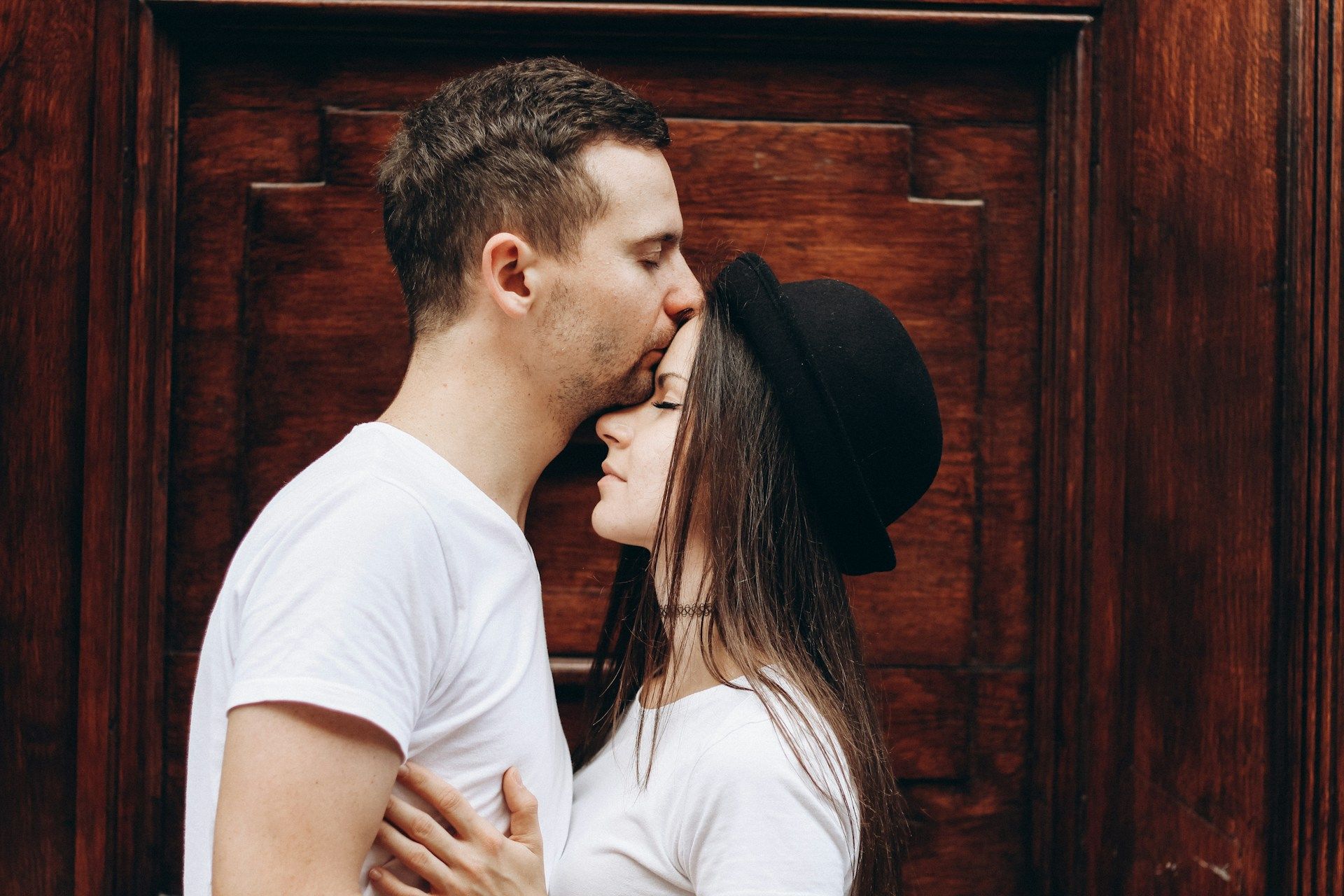 Triangle de l'amour : comment vivre une relation de couple plus &eacute;panouie ?